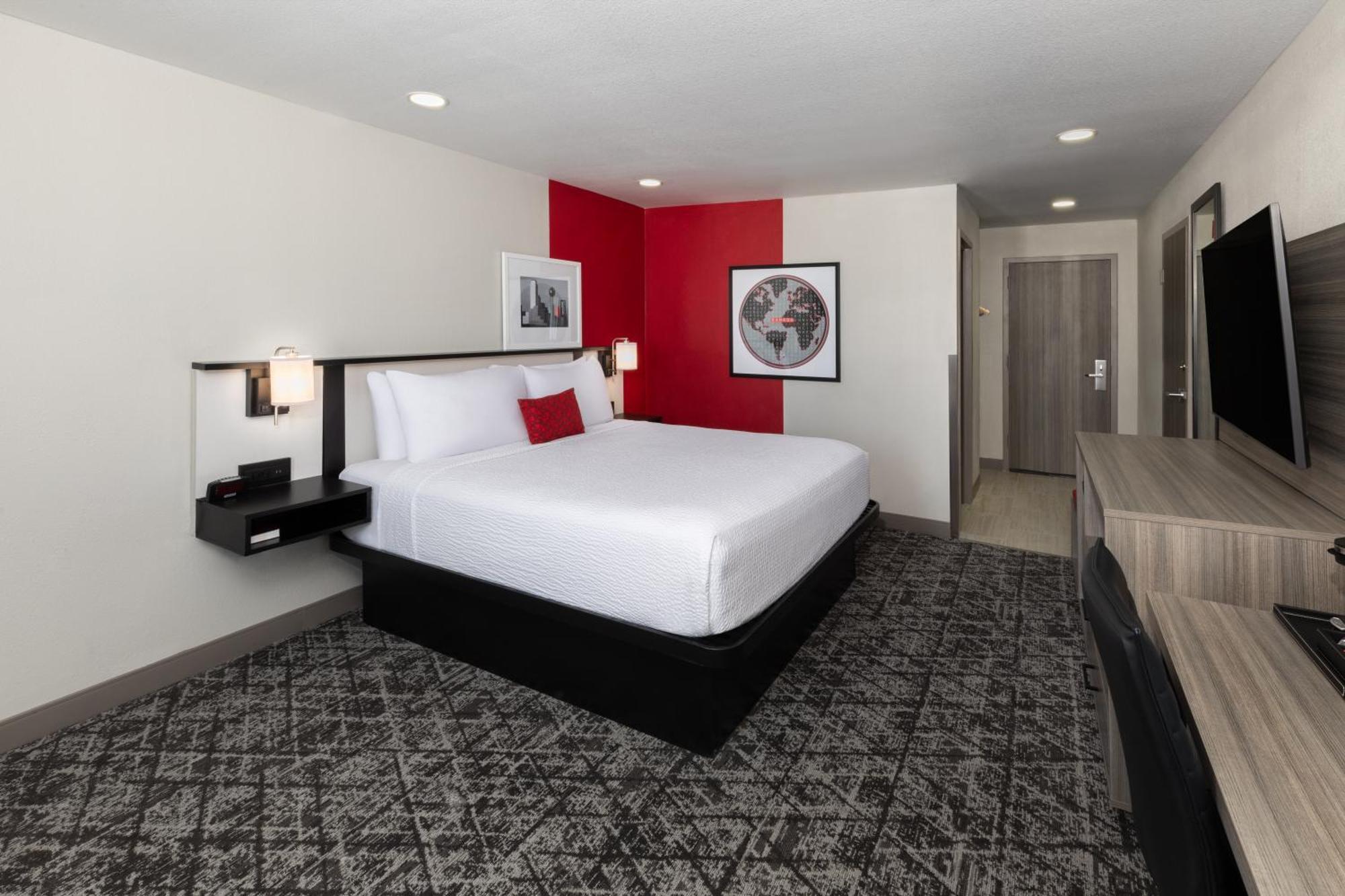 Ramada By Wyndham Dfw Airport Hotel Irving Kültér fotó